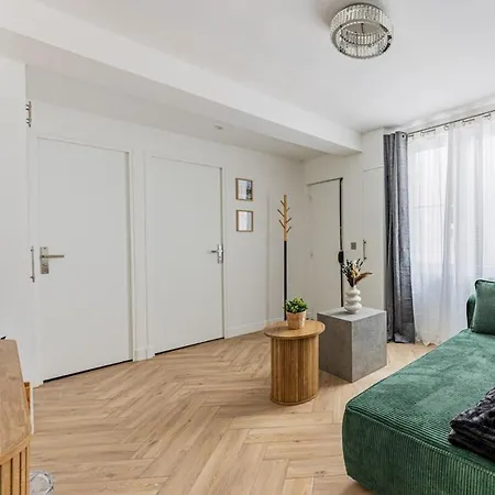 Apartment Bd Saint Germain- Pont Neuf - Charming Paris
