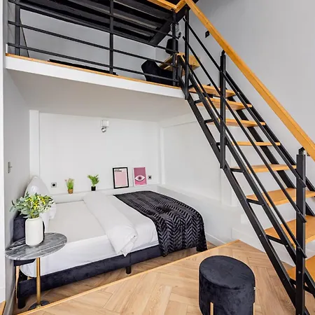 Bd Saint Germain- Pont Neuf - Charming